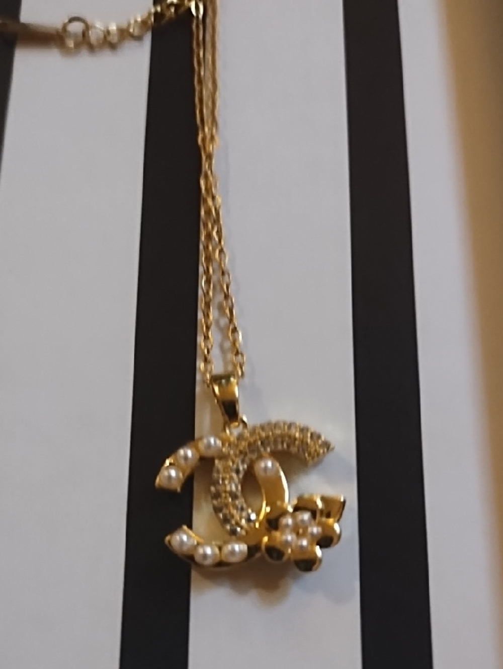 Small Gold Pearl Interlocking CC Pendant Necklace